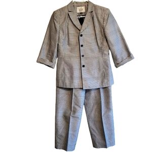 Le Suit Petite women's 100% Silk - Black and White Checked Pants Suit Size 6P